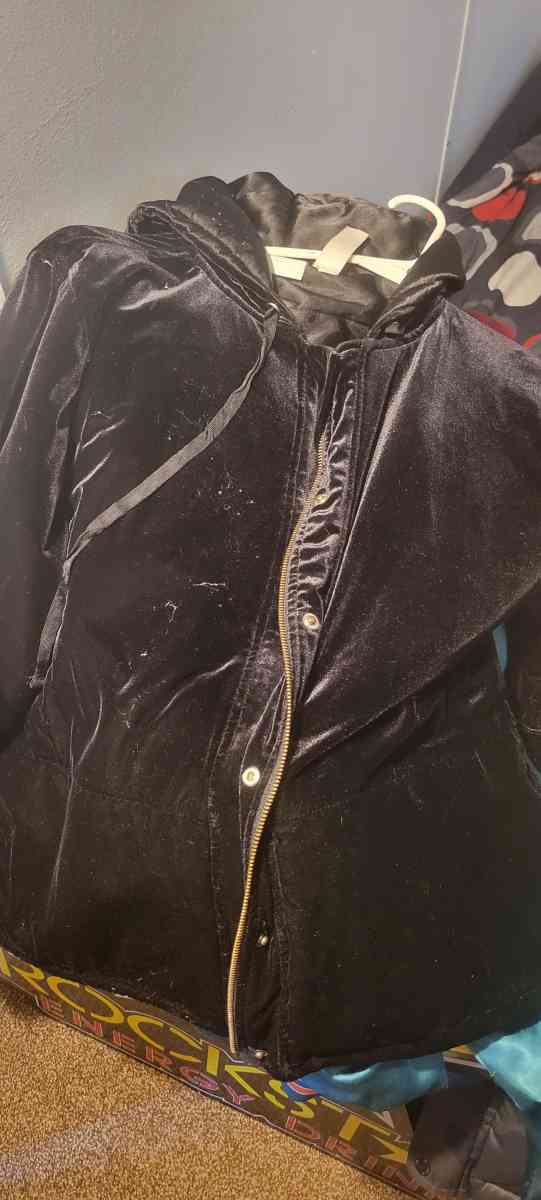 large Liz Claiborne jacket veivet