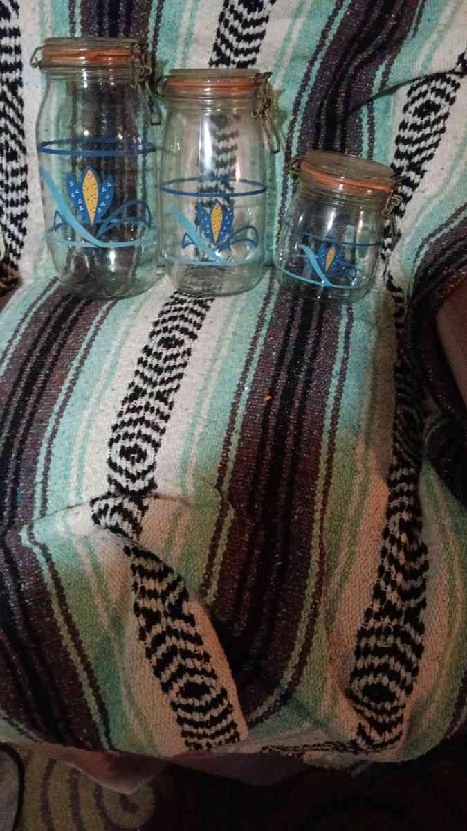 3peice cansdier set with yellow corn flowers