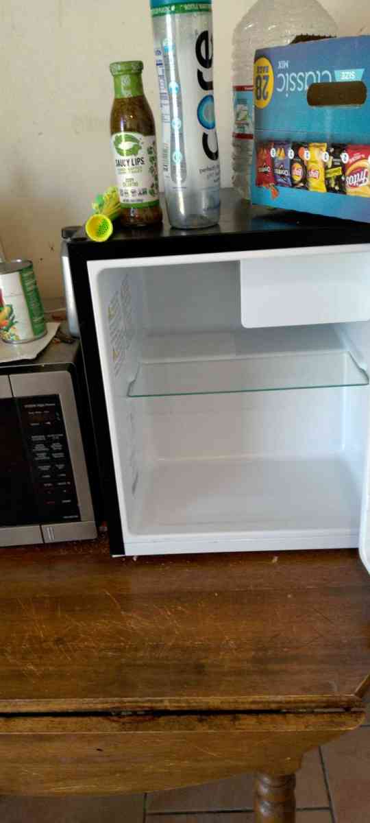 mini refrigerator brand new never used