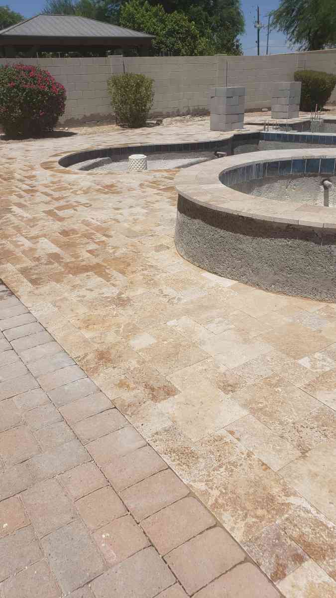 instalation Pavers Grass Travertine