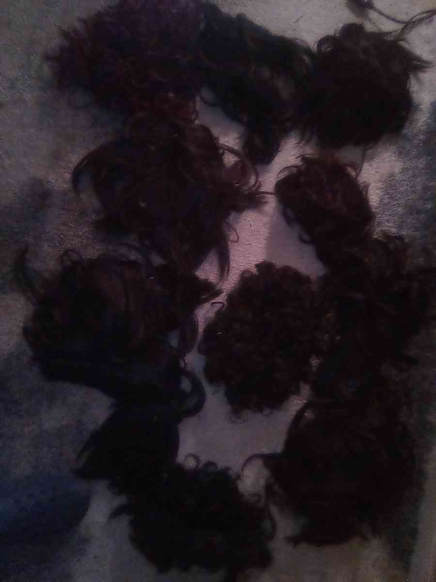 this is 14 wigs for sale curly straight