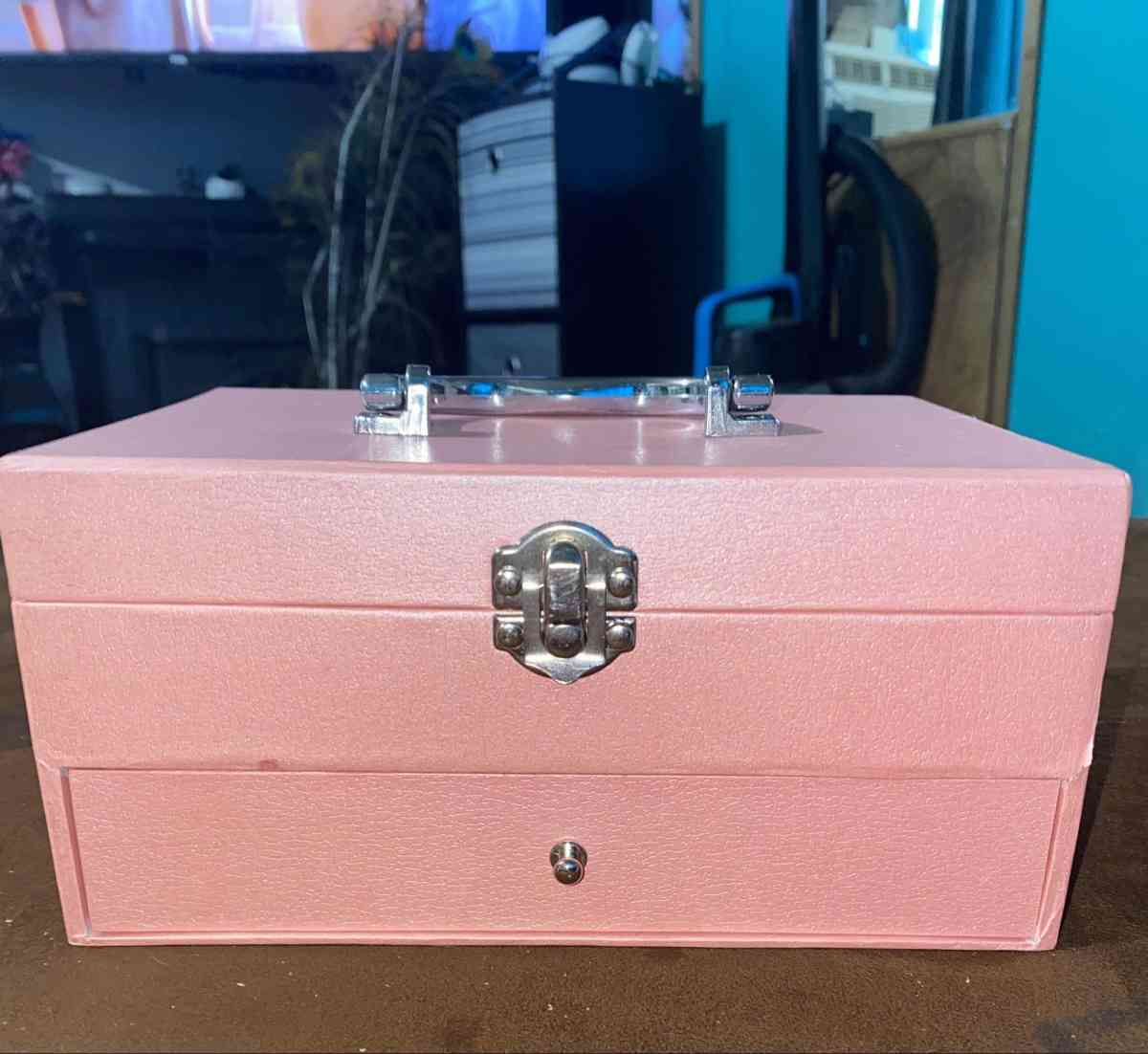 Makeup box  Jewelry Box Earrings