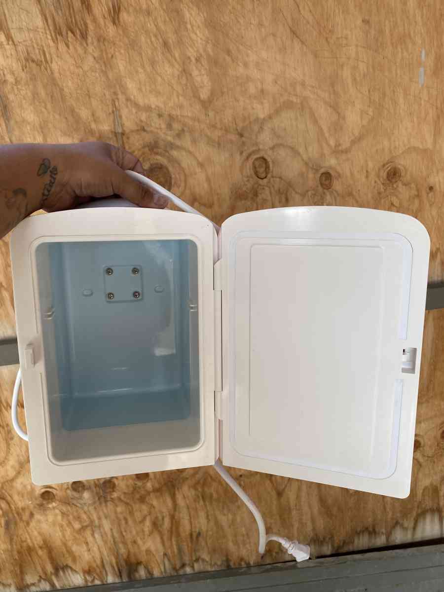 skin care mini fridge