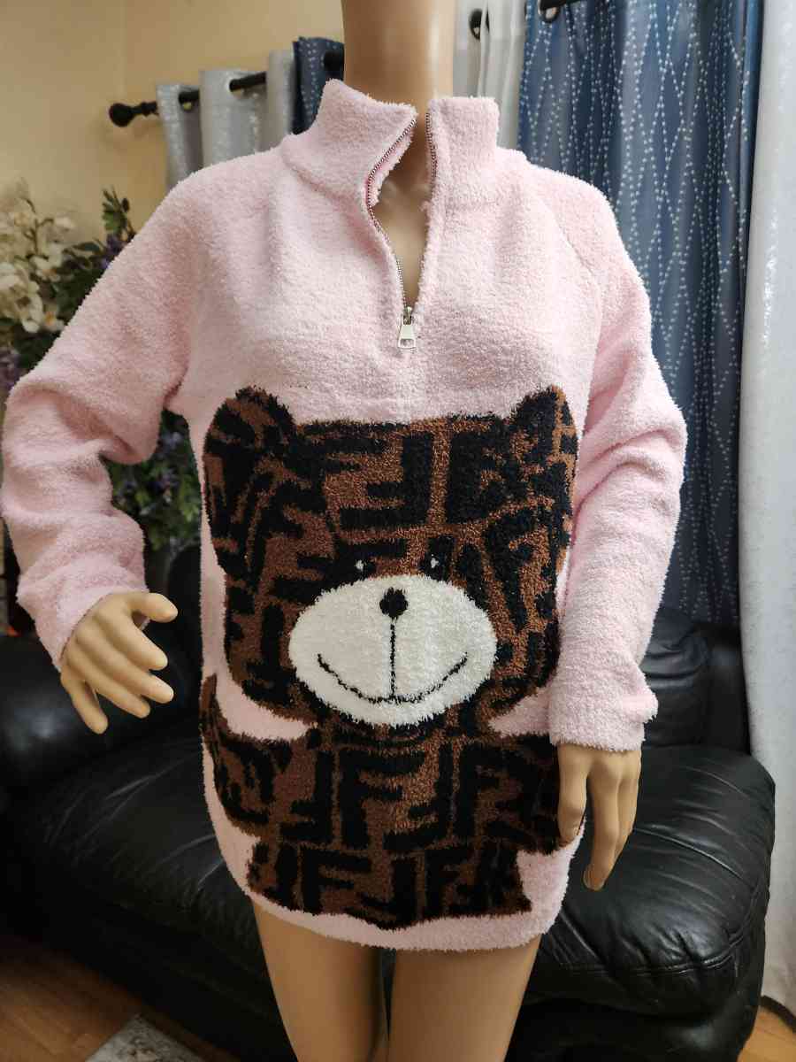 Fendi pink sweater