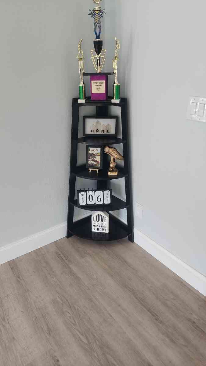 3piece living room  And everything that is in the pictures