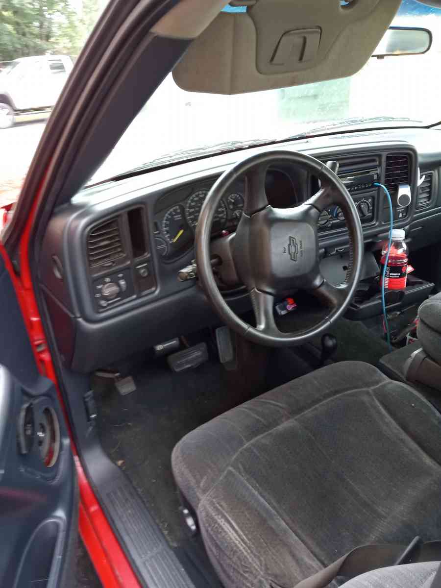 99 Chevy Silverado z71 4x4 single cab step side