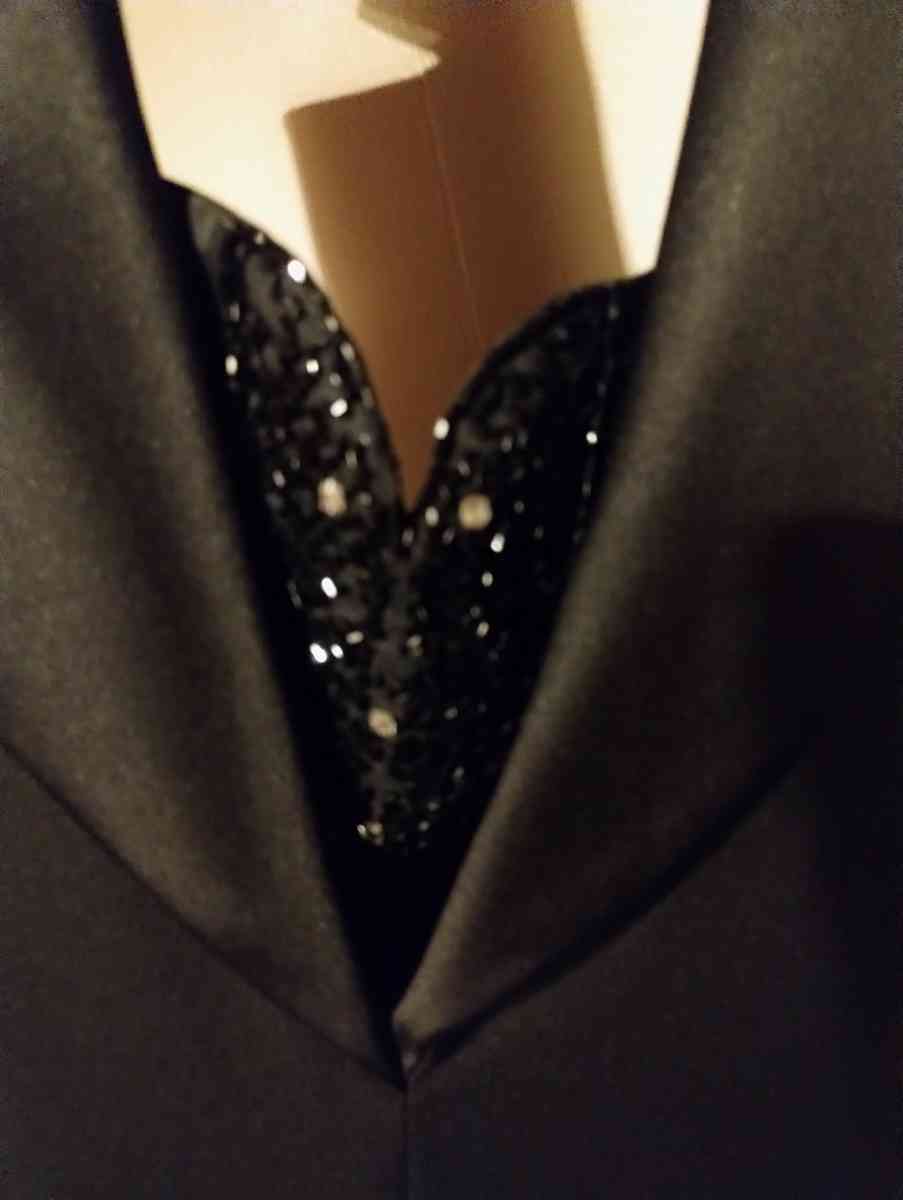 inner beauty size large  black dress