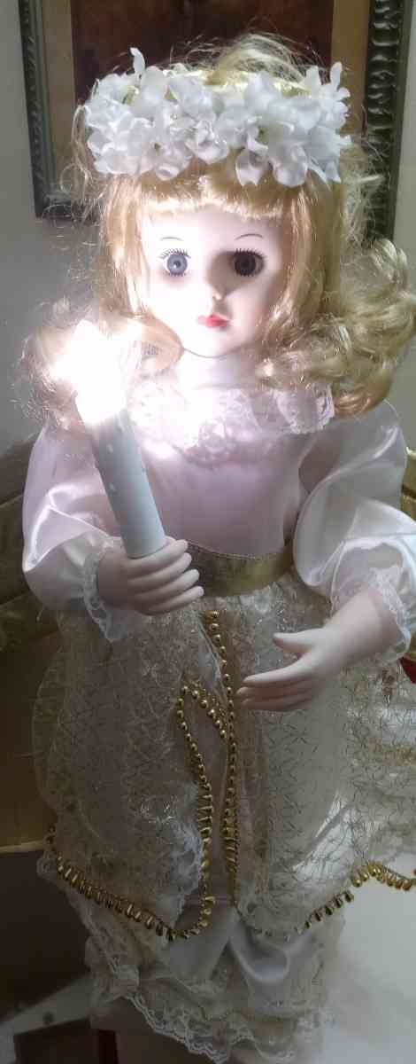 1988 VINTAGE MECHANICAL ANGEL SHE REALLY TALL