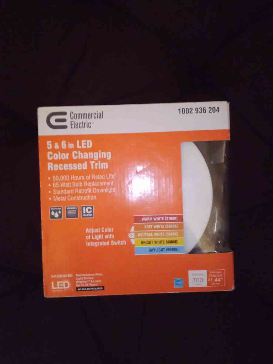 LED COLOR CHANGING RECESSED TRIM