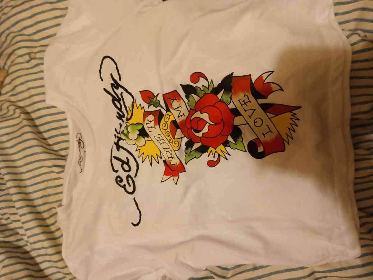 Ed Hardy tshirt size large womens