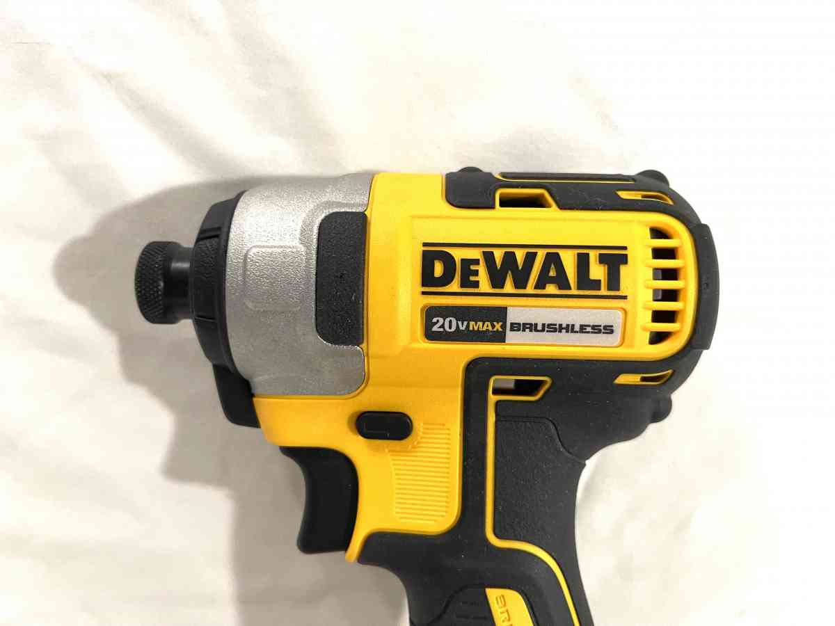 brand new Dewalt 20v brushless impact driver and battery