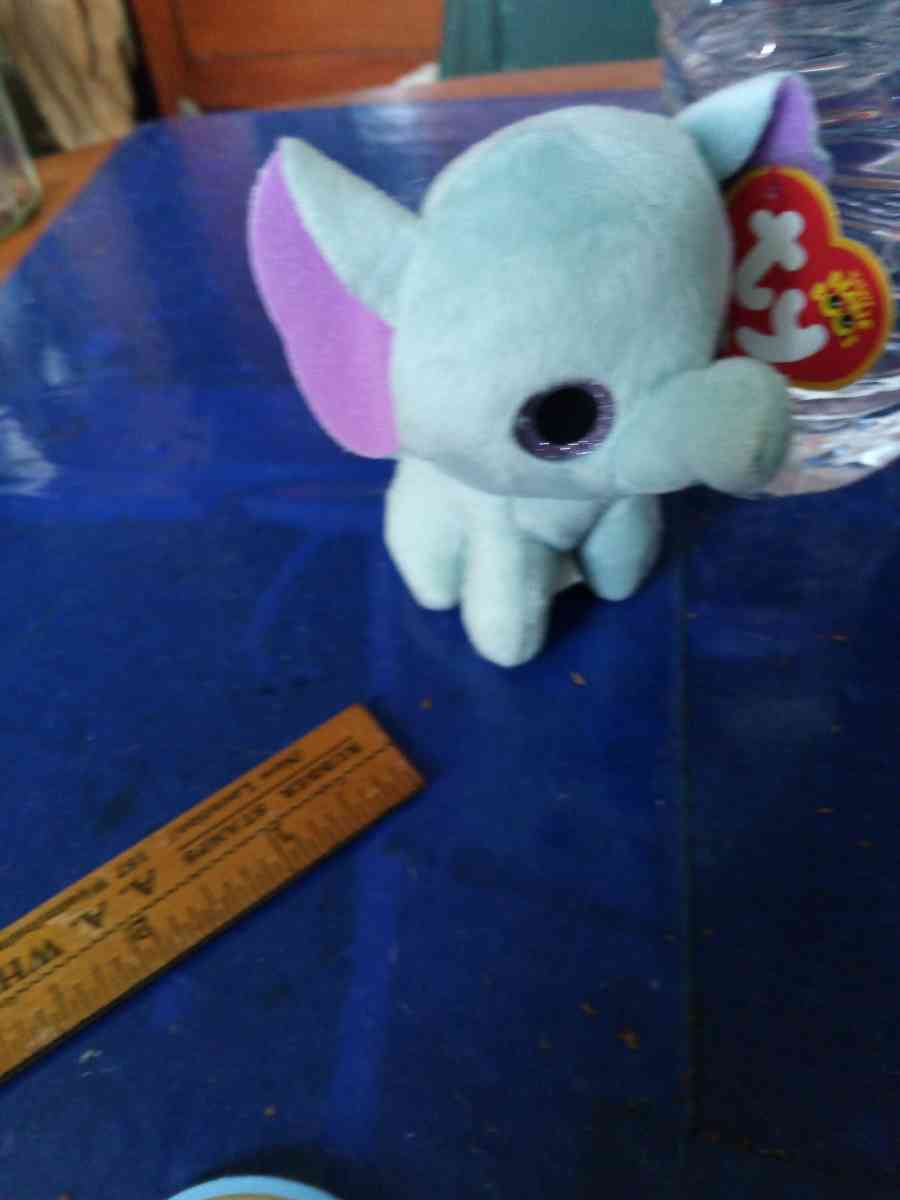 TY BEANIE BOO  PEANUT THE ELEPHANT