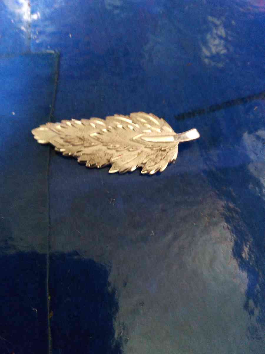 Sterling Silver Leaf Pin