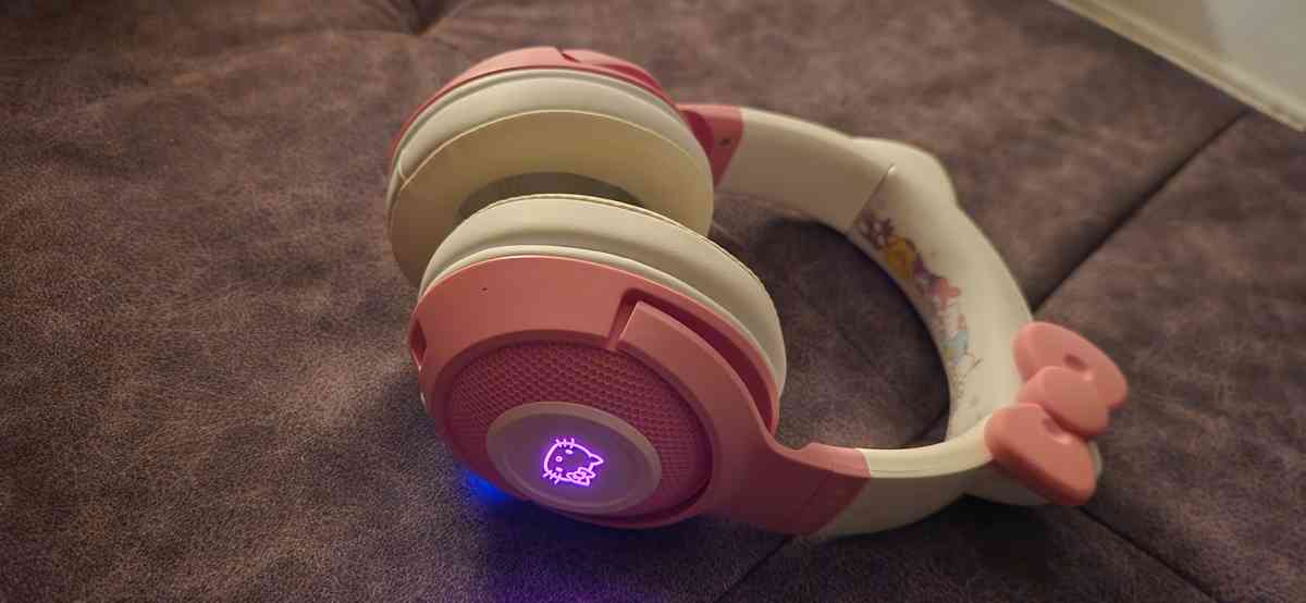 Hello Kitty Headphones