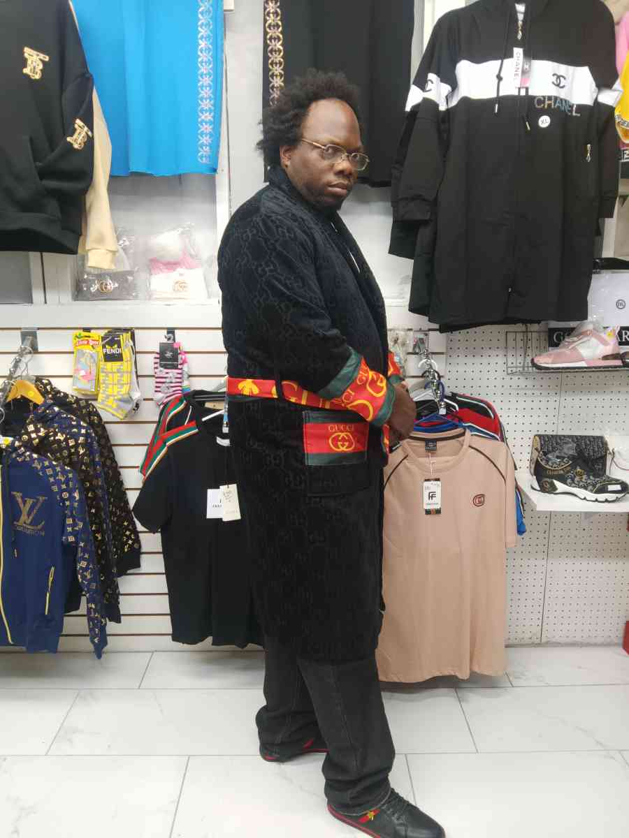 unisex Gucci robe M and XL