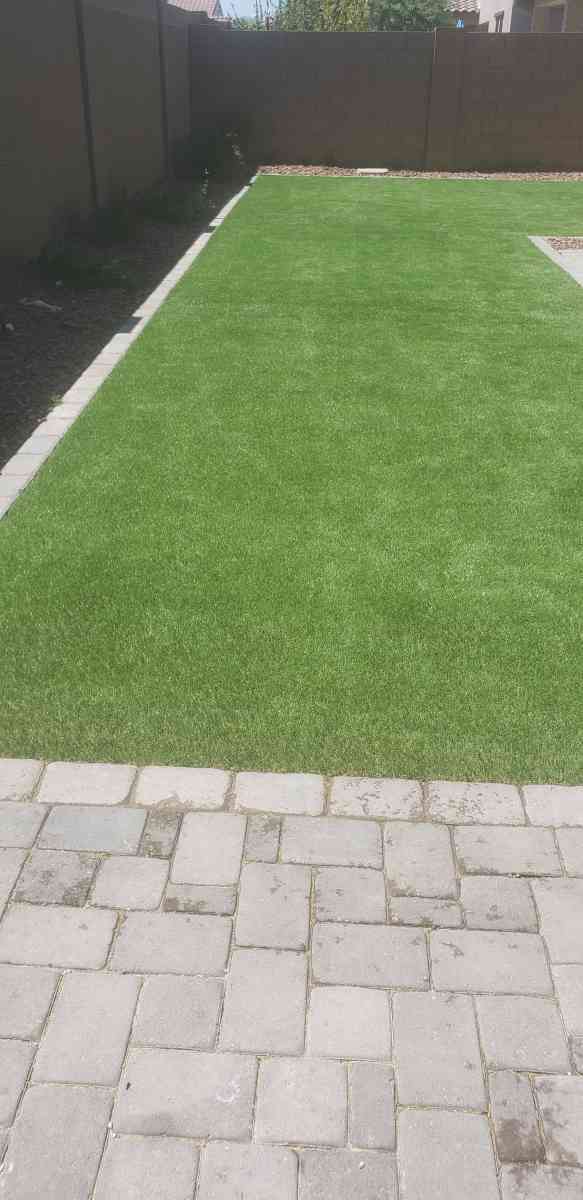 instalation Pavers Grass Travertine