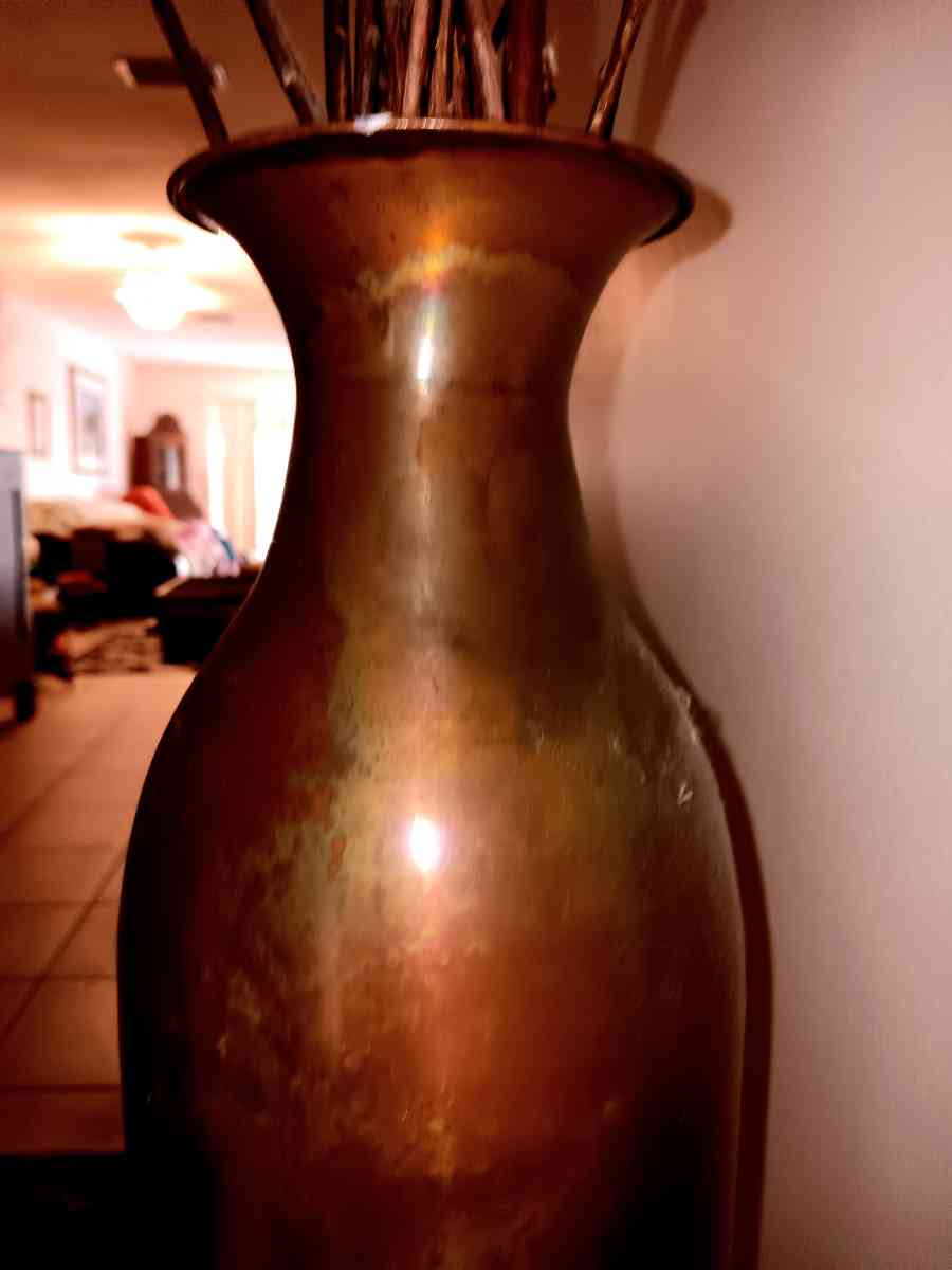 copper 2 ft tall vase decor with another 20 in of pushy will