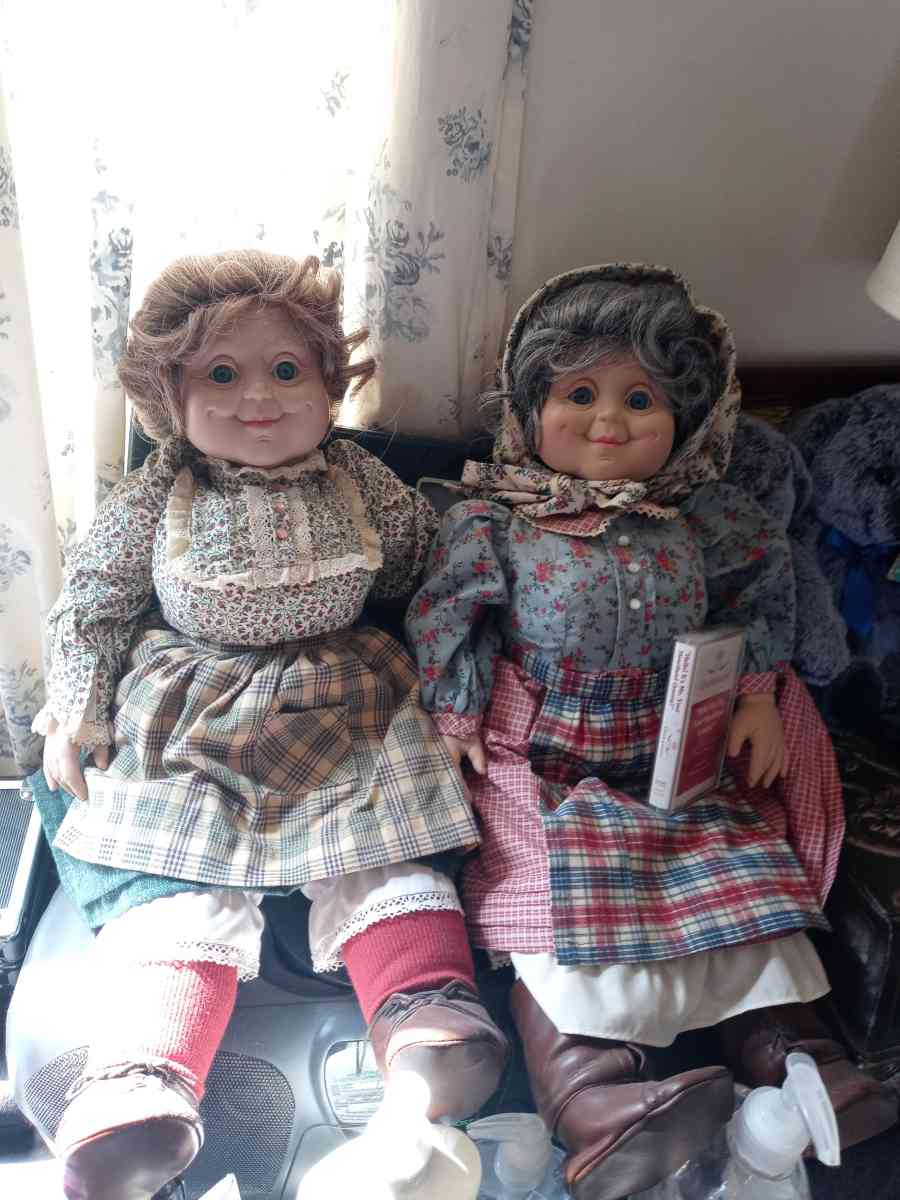 2 VINTAGE MADE IN GERMANY GRANDMA S DOLLS