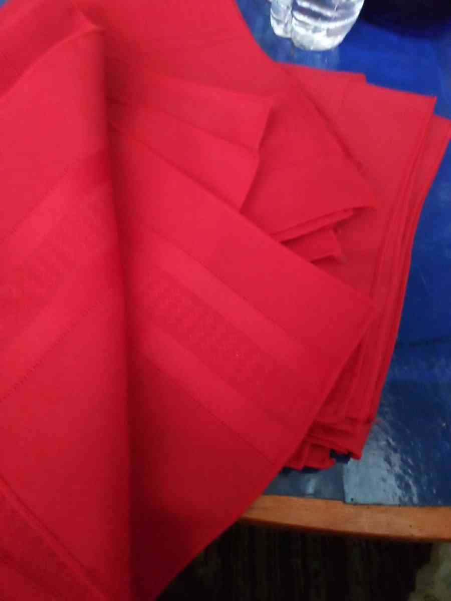 8 Red Linen napkins