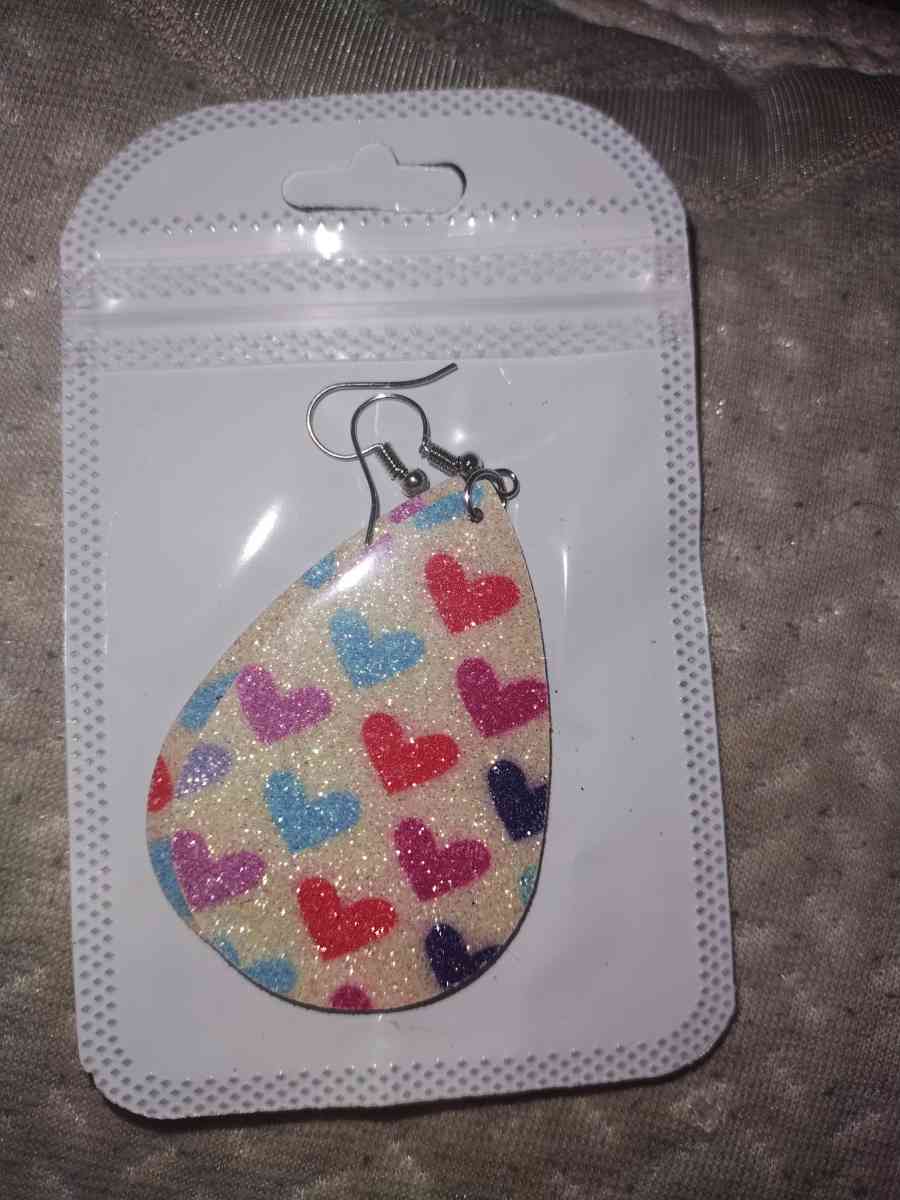 Glitter heart teardrop earrings