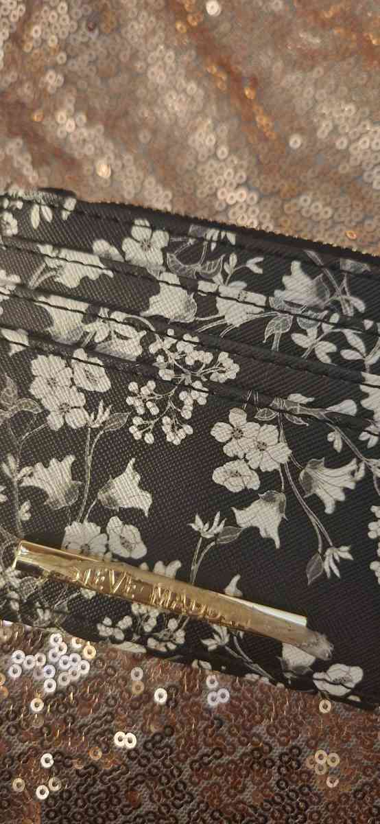 Steve madden wallet