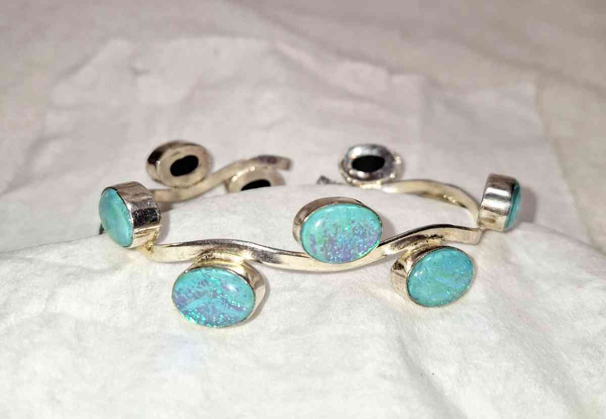 fire opals cuff bracelet  925 silver new