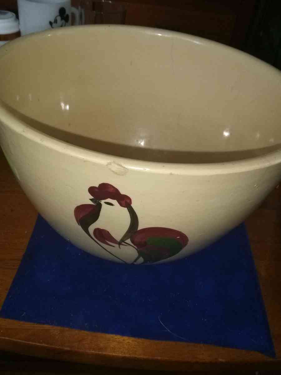 Watt Pottery Rooster Large mixing bowl