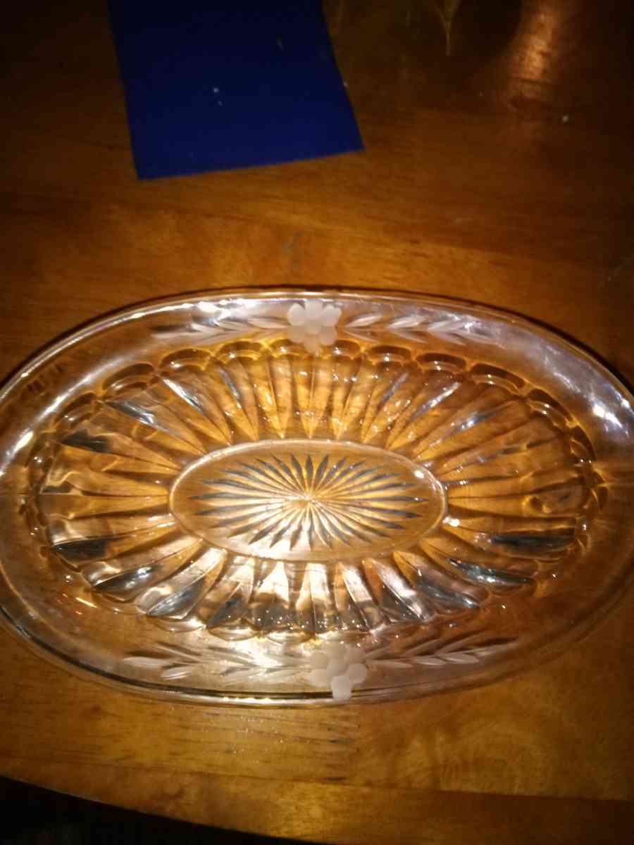 Pressed and copper wheel cut design oval bowl