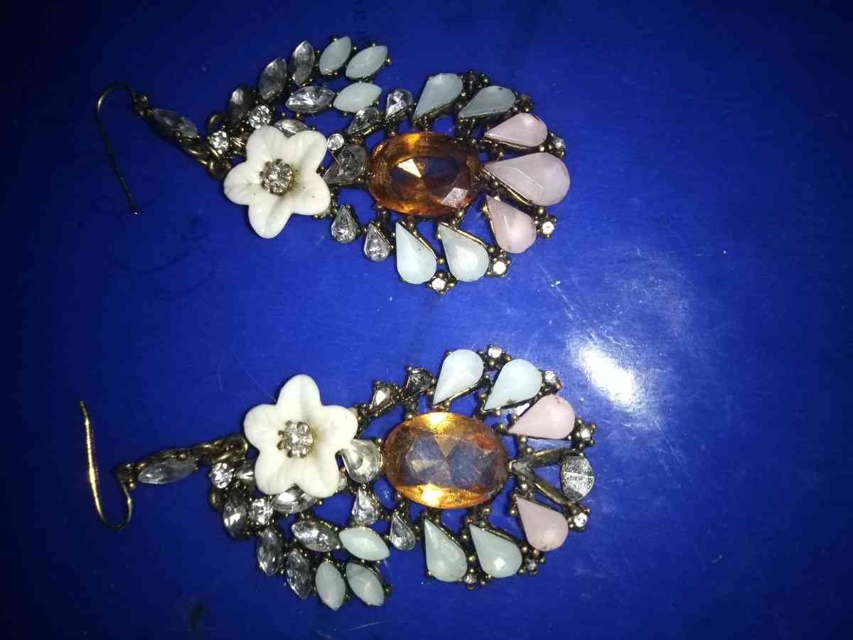 Vintage Glass Rhinestone Earrings