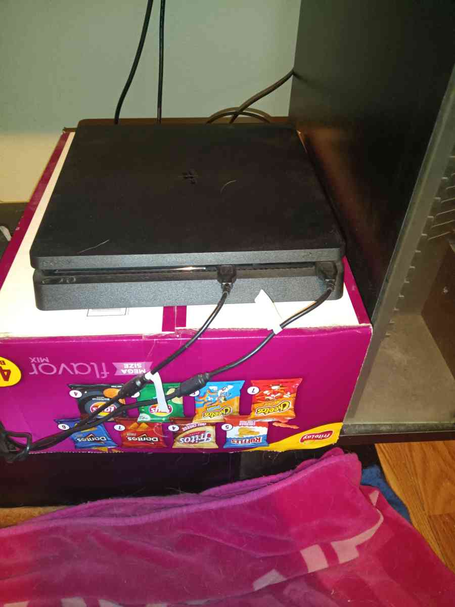 ps4 1tb three controllers five games gaming headphones