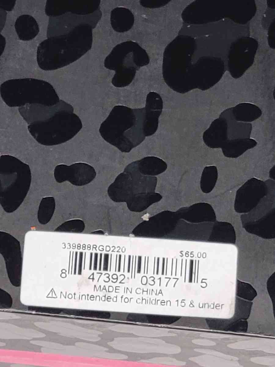 New in box Betsey Johnson Pink Watch With Heart Art