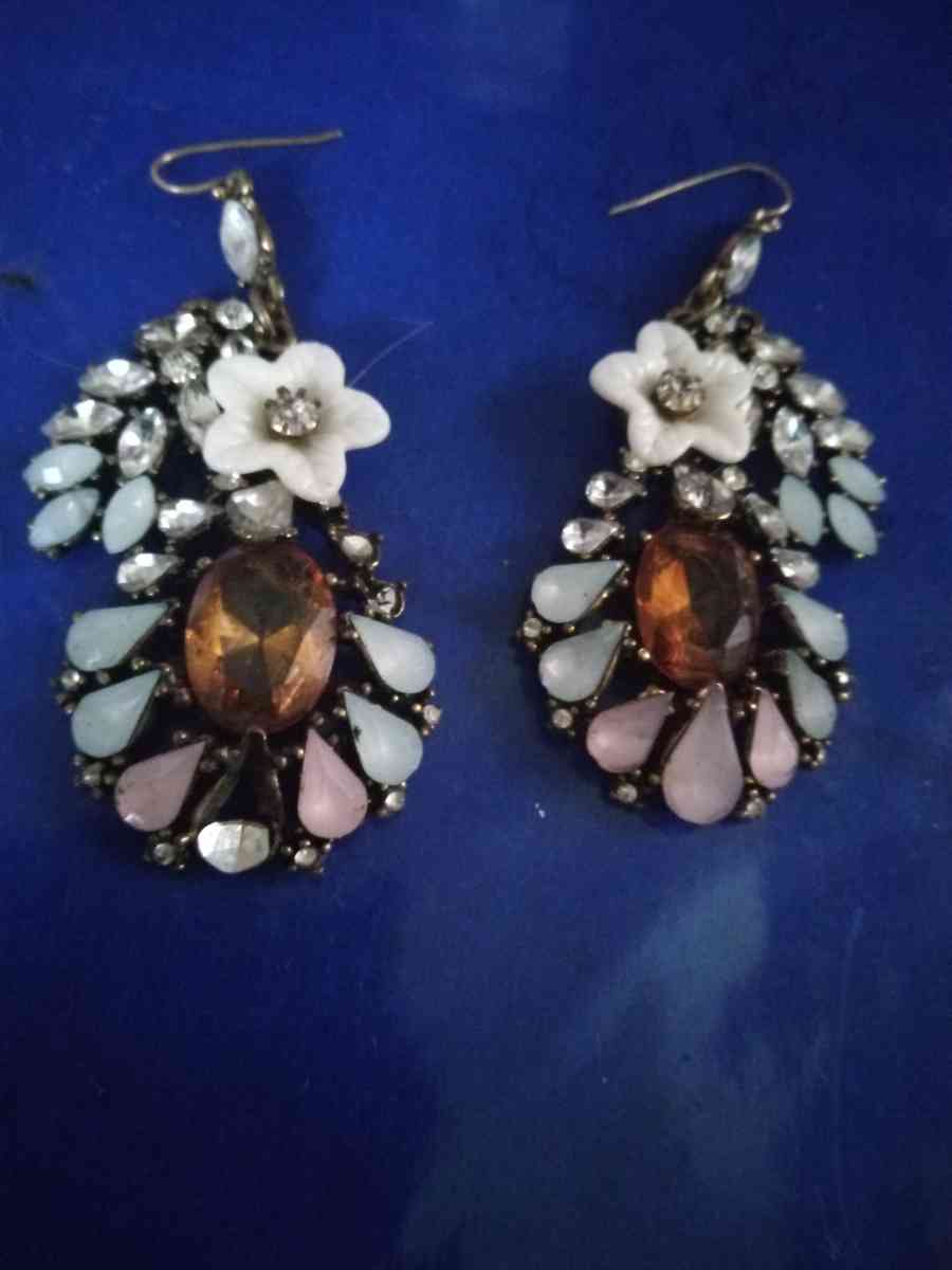 Vintage Glass Rhinestone Earrings