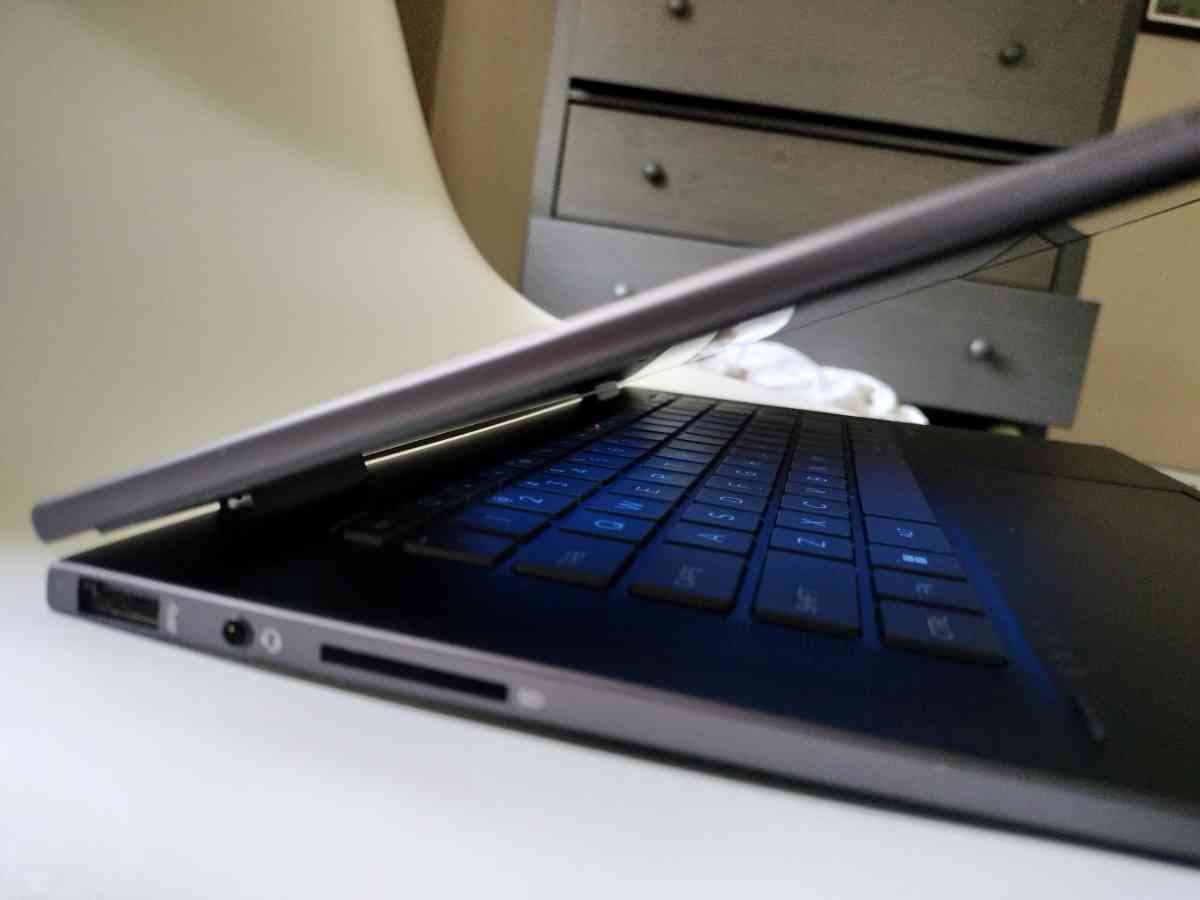 HP envy touchscreen laptop with AMD Ryzen 5 with Radeon grap