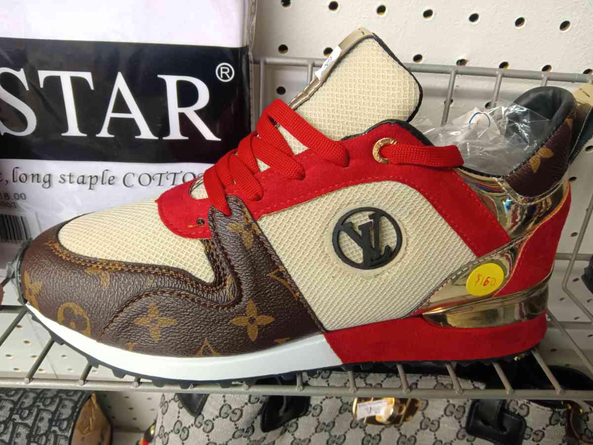 Lv runaway shoes