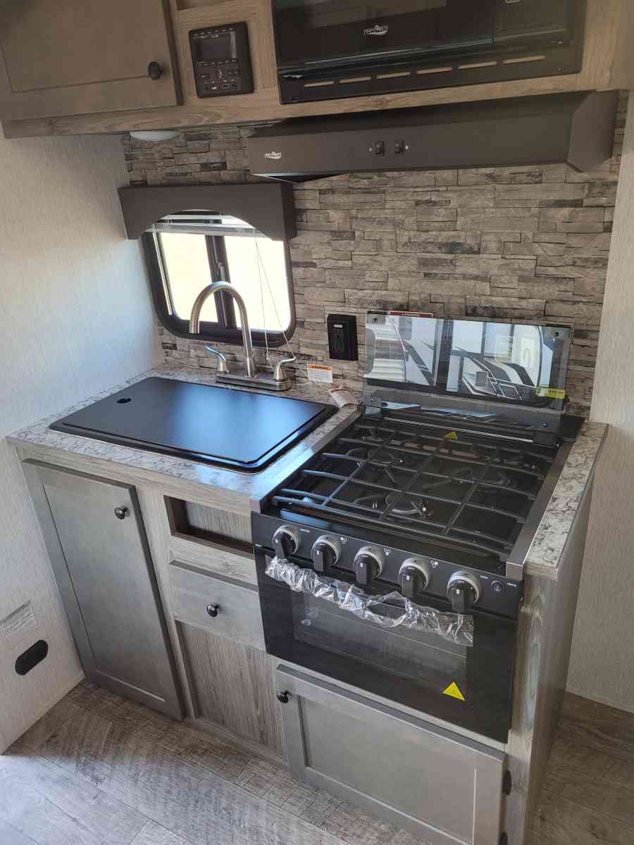 sunset park sunlight 18rd