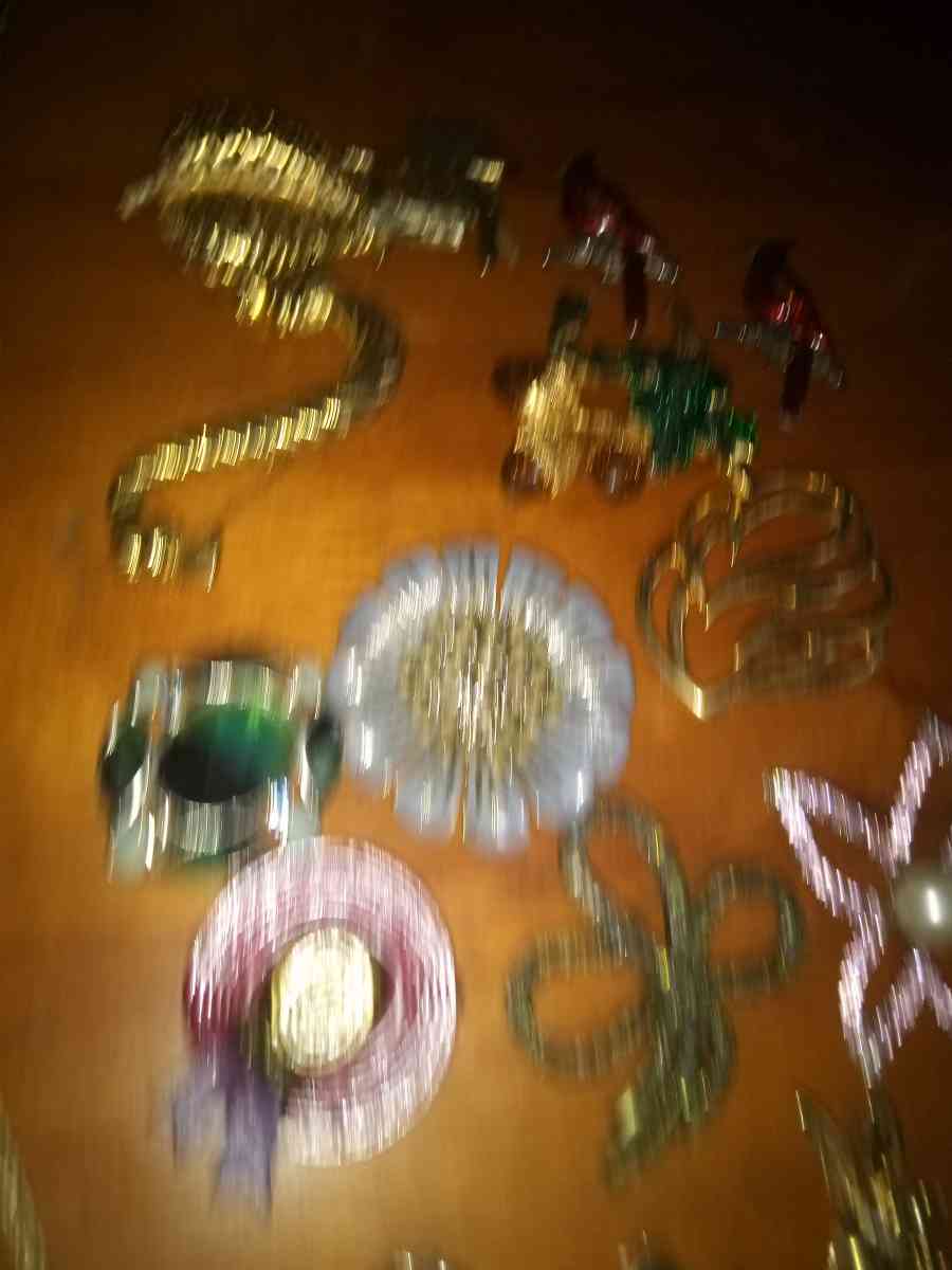 15 vintage Costume pins