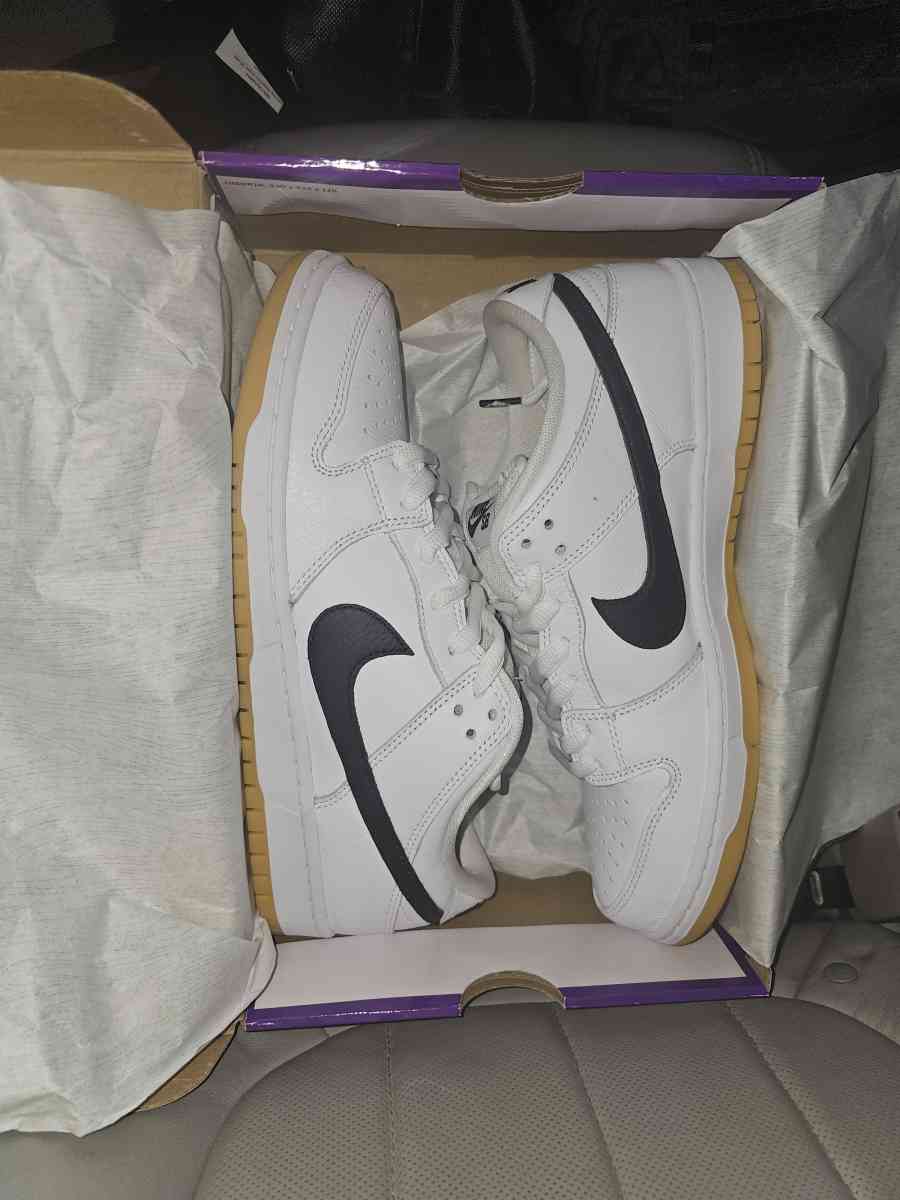 Nike SB Dunk Low Pro size 12