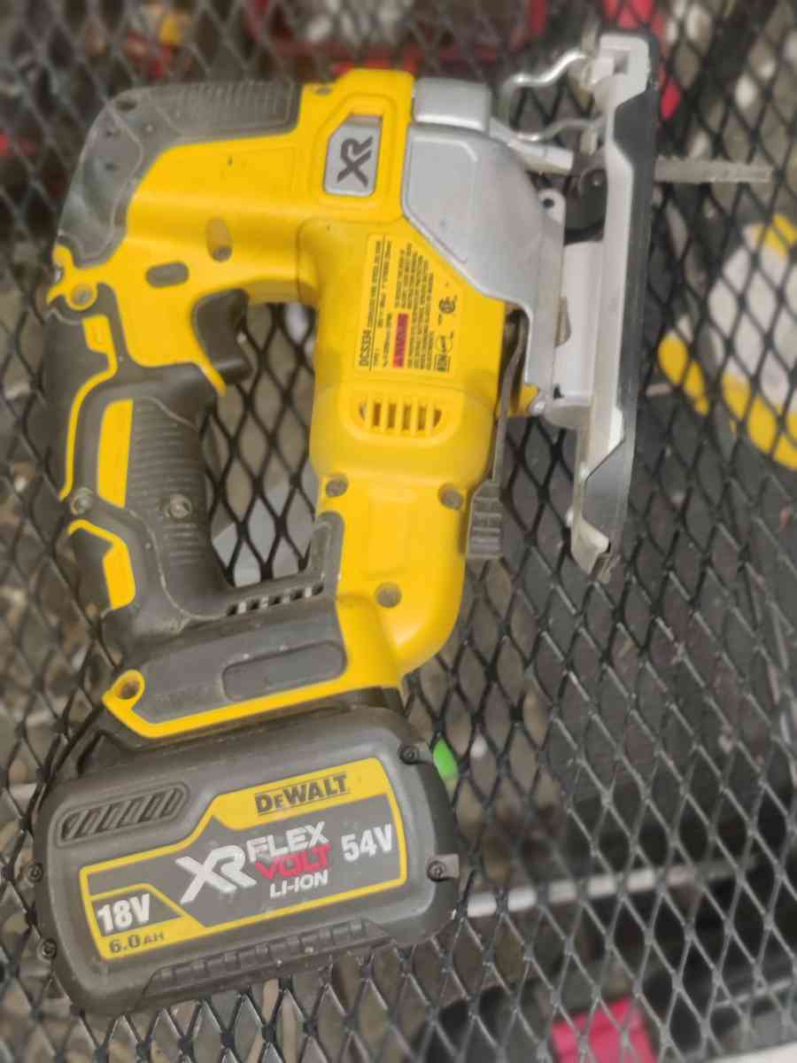 DeWalt V20 cordless jigsaw
