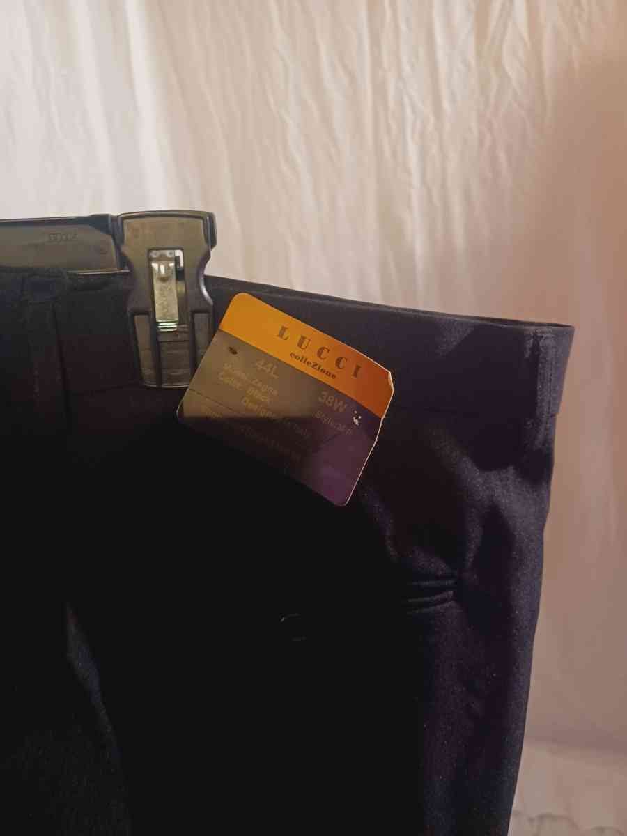 Men pant perry Ellis and Levi jeans and more 38 x32 31x32