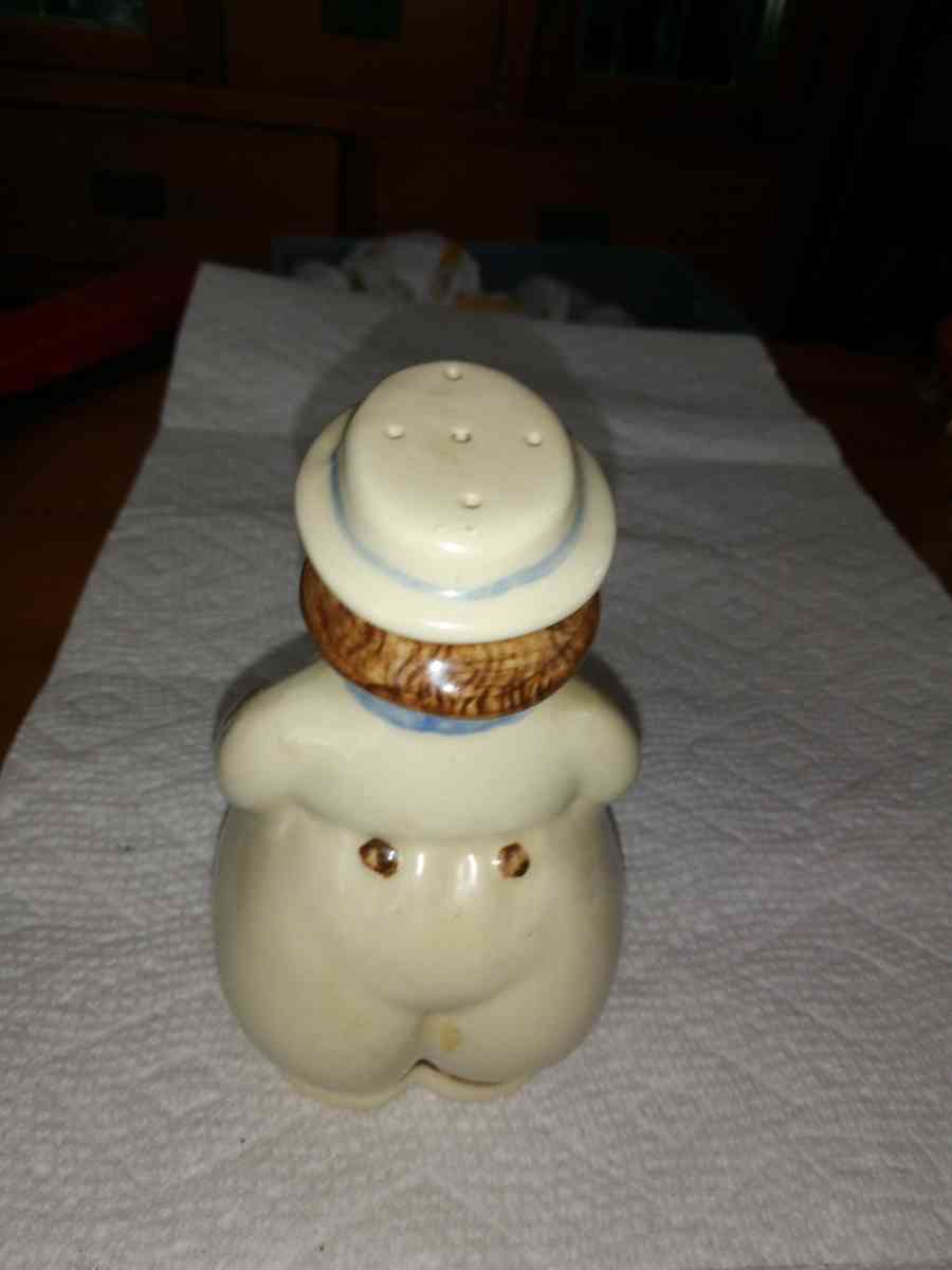 Shawnee Dutch boy Shaker