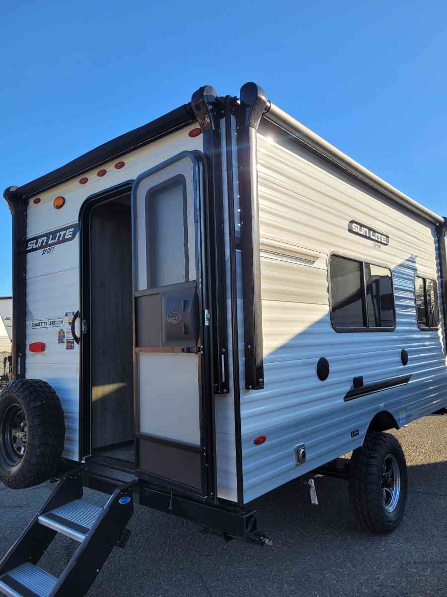 sunset park sunlight 18rd