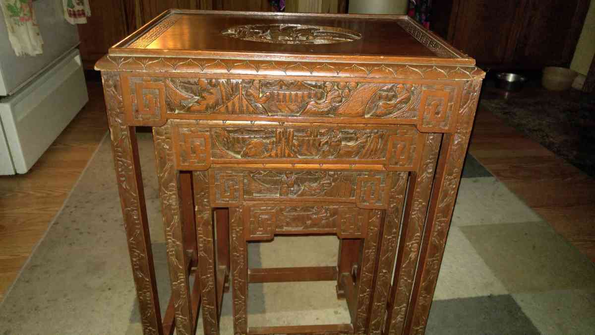 Nesting tables 4pc set Very Good Condition circa 1920s