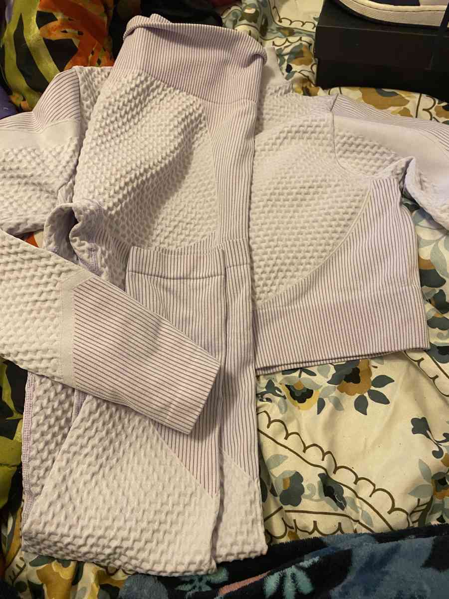 purple and white Jordan 1