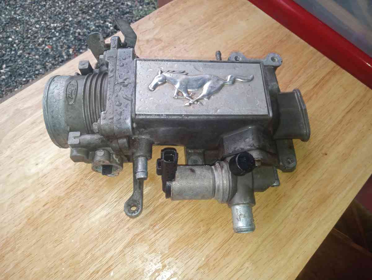 Throttle body for 2000 mustang