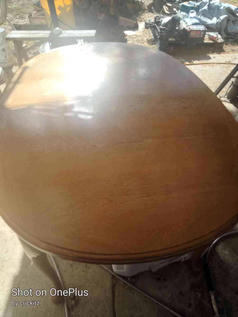 dinning room set and chairs