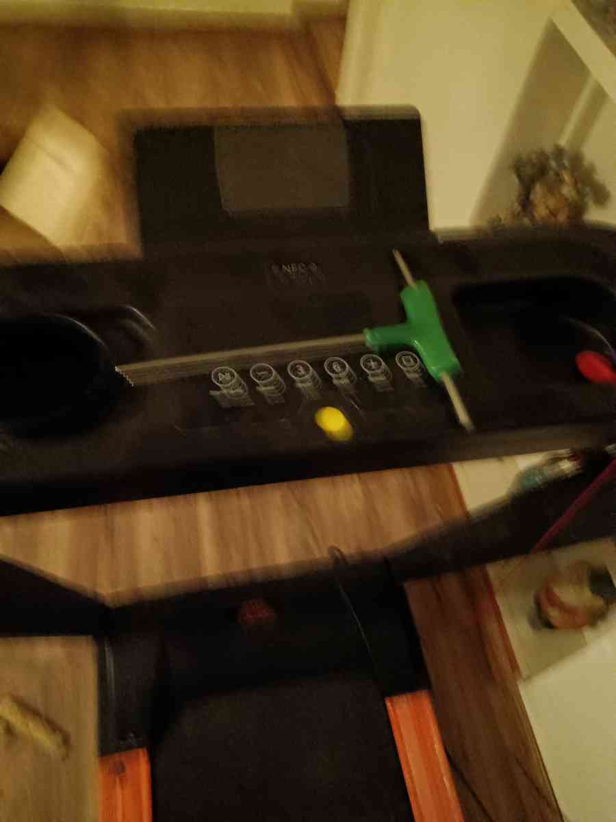 folding treadmill