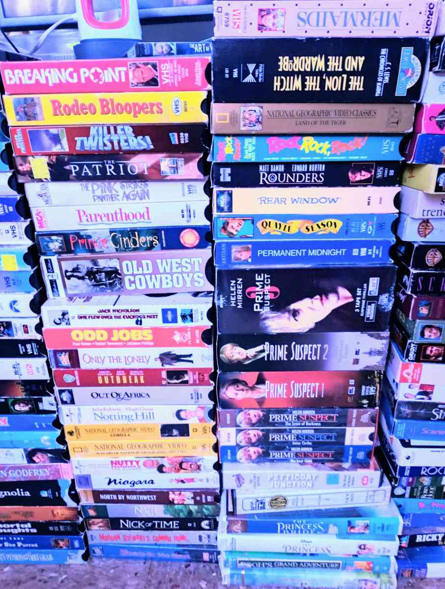 VHS Tapes n DVDs