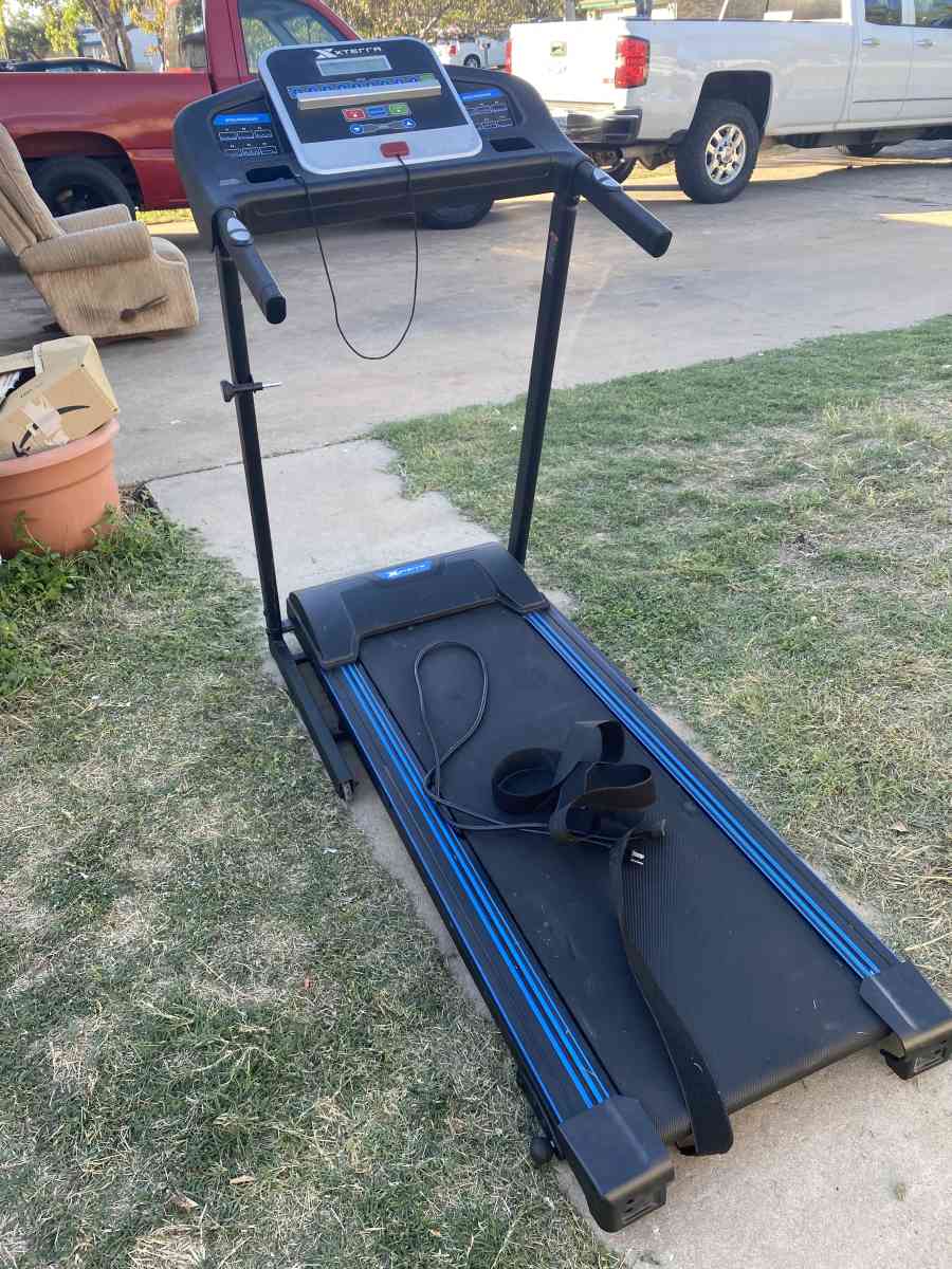 Treadmill XTERRA TR150