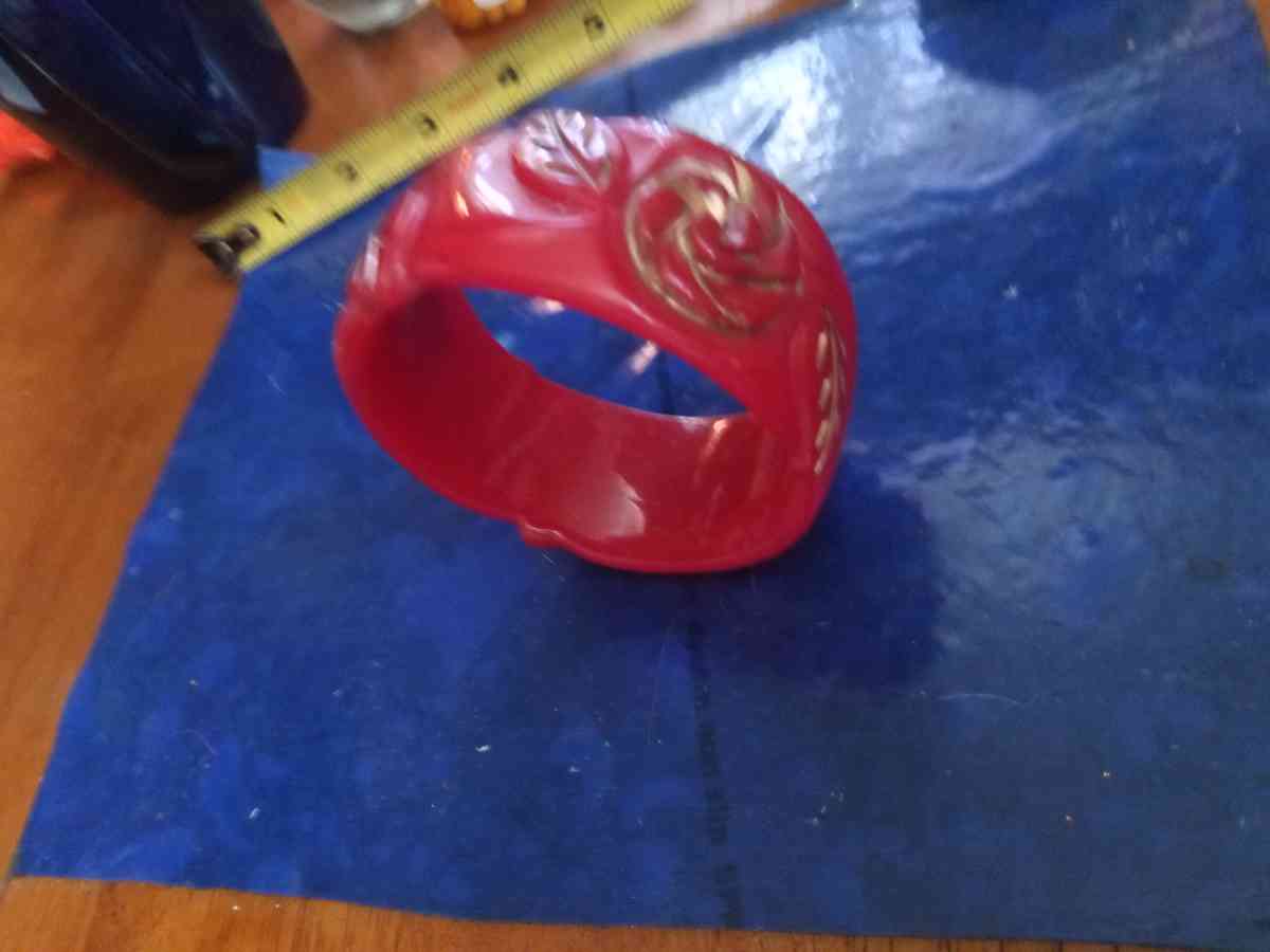 50s Carved red Bangle bracelet