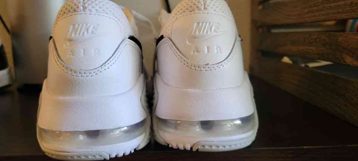 womens Nike Air Max size 8